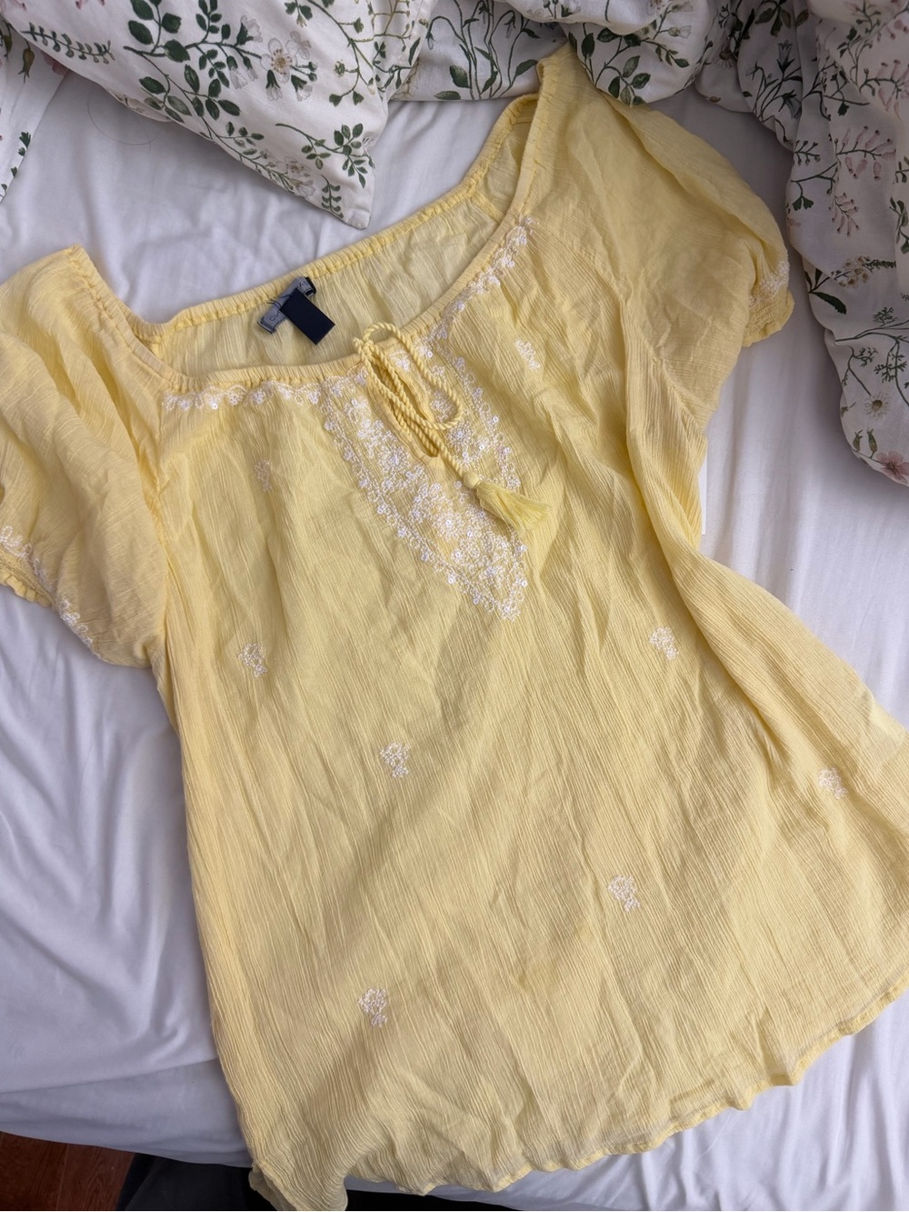 🌟 Yellow Flowy Coverup/Dress/Top with White Flower Embroidery
